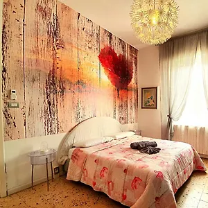 Casa Singola A Pochi Passi Dal Centro Storico , Ravenna Italia